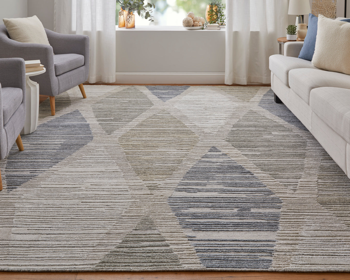 Elias Modern/Casual/Bohemian & Eclectic Ivory/Blue/Brown Accent Rug