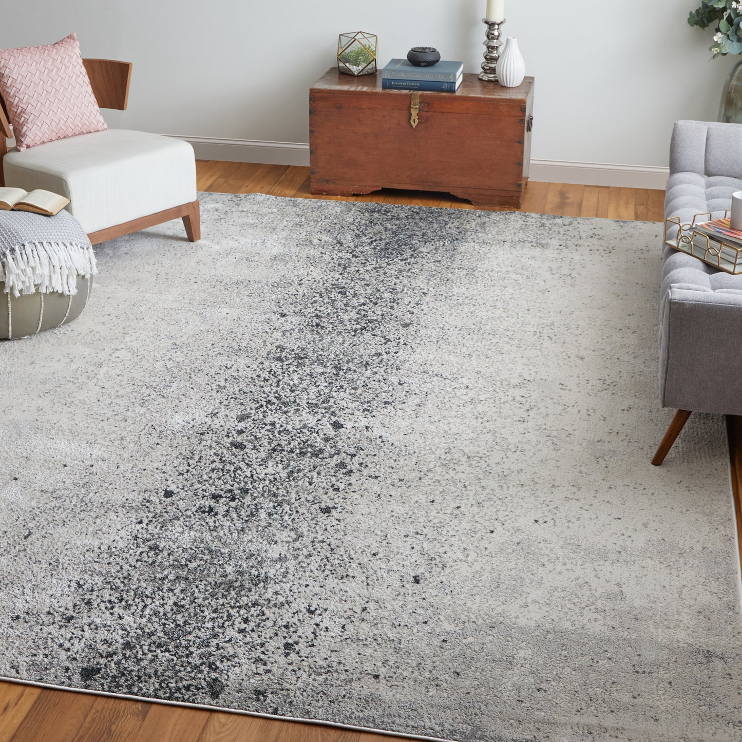 Astra Transitional/Industrial/Casual Ivory/Gray/Black Area Rug