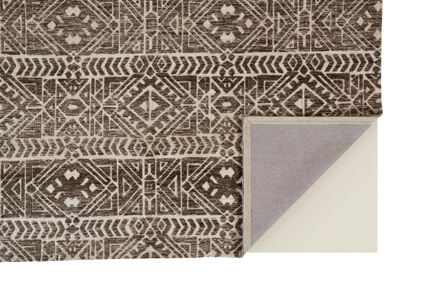 Colton Modern/Cabin & Lodge/Global Brown/Taupe/Ivory Accent Rug