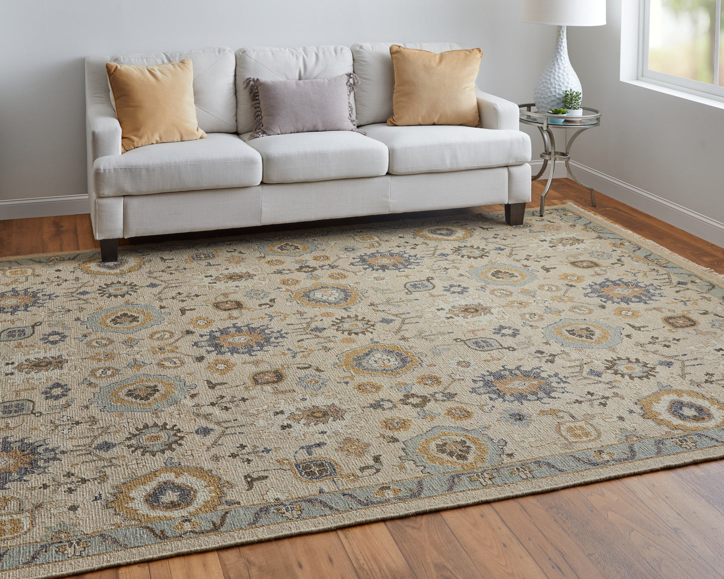 Corbitt Traditional/Classic Tan/Blue/Gold Accent Rug