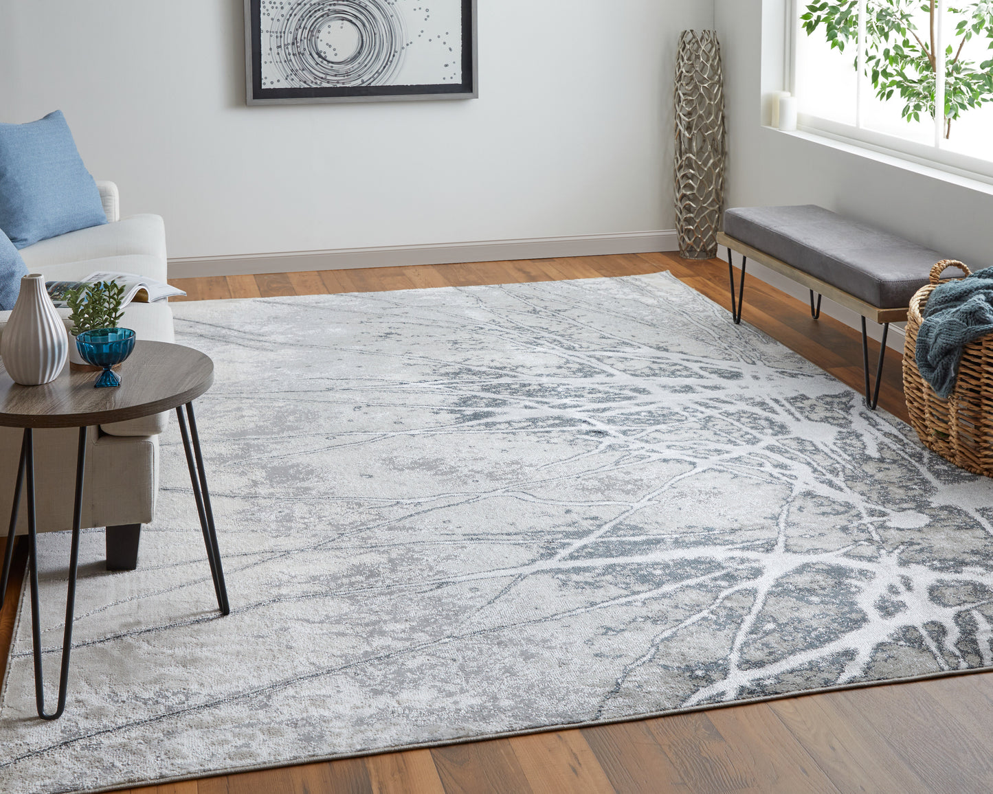 Astra Transitional/Industrial/Casual Gray/Silver/Ivory Accent Rug