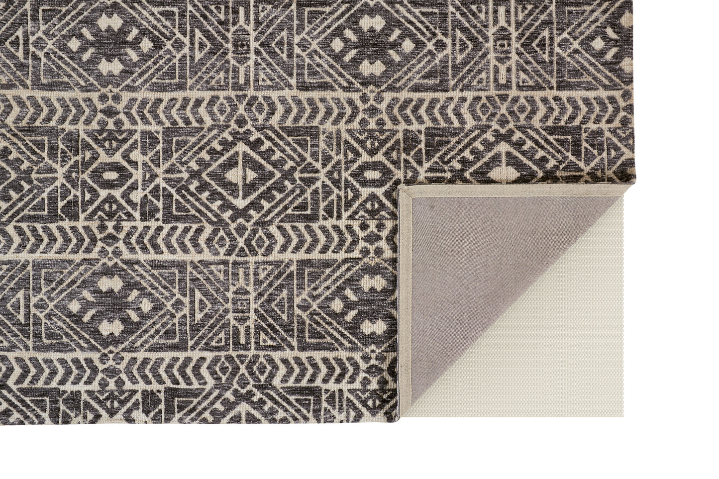 Colton Modern/Cabin & Lodge/Global Gray/Black/Ivory Accent Rug