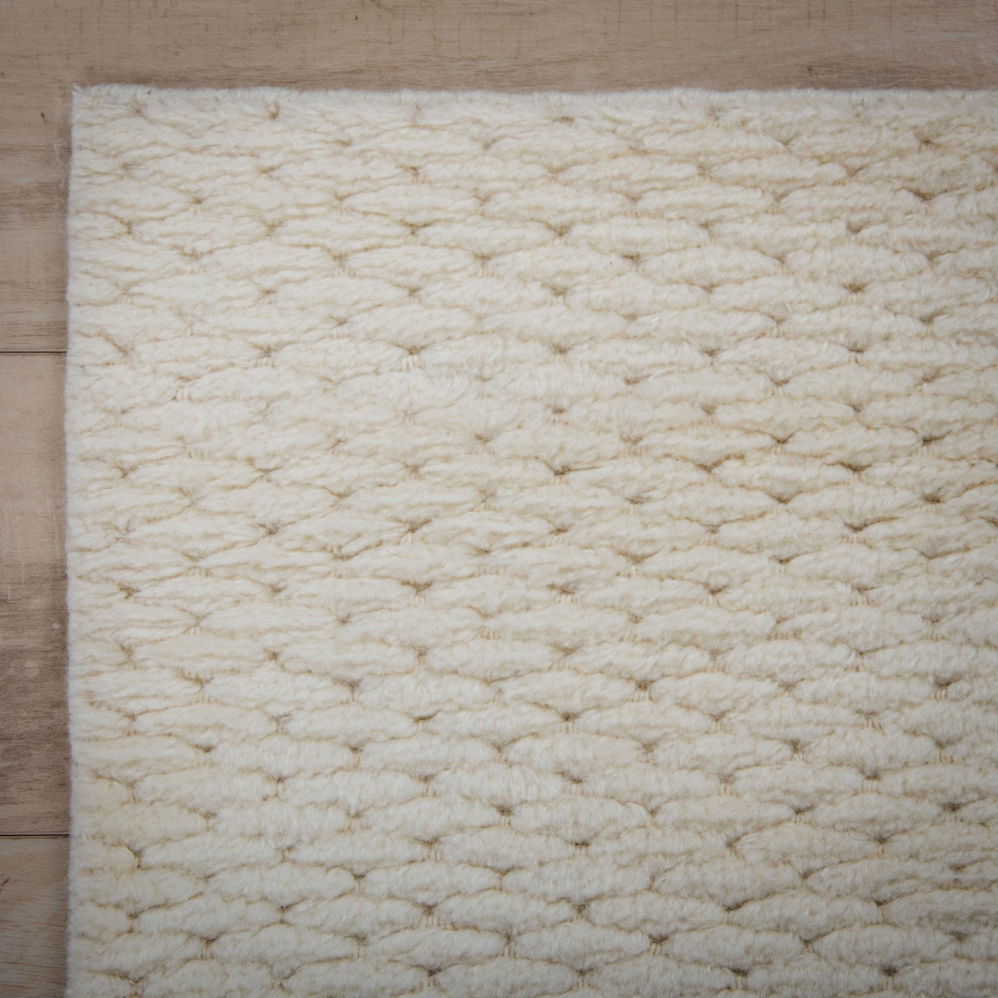 Cloud CLD707 Ivory Hand Loomed Rug - Rizzy