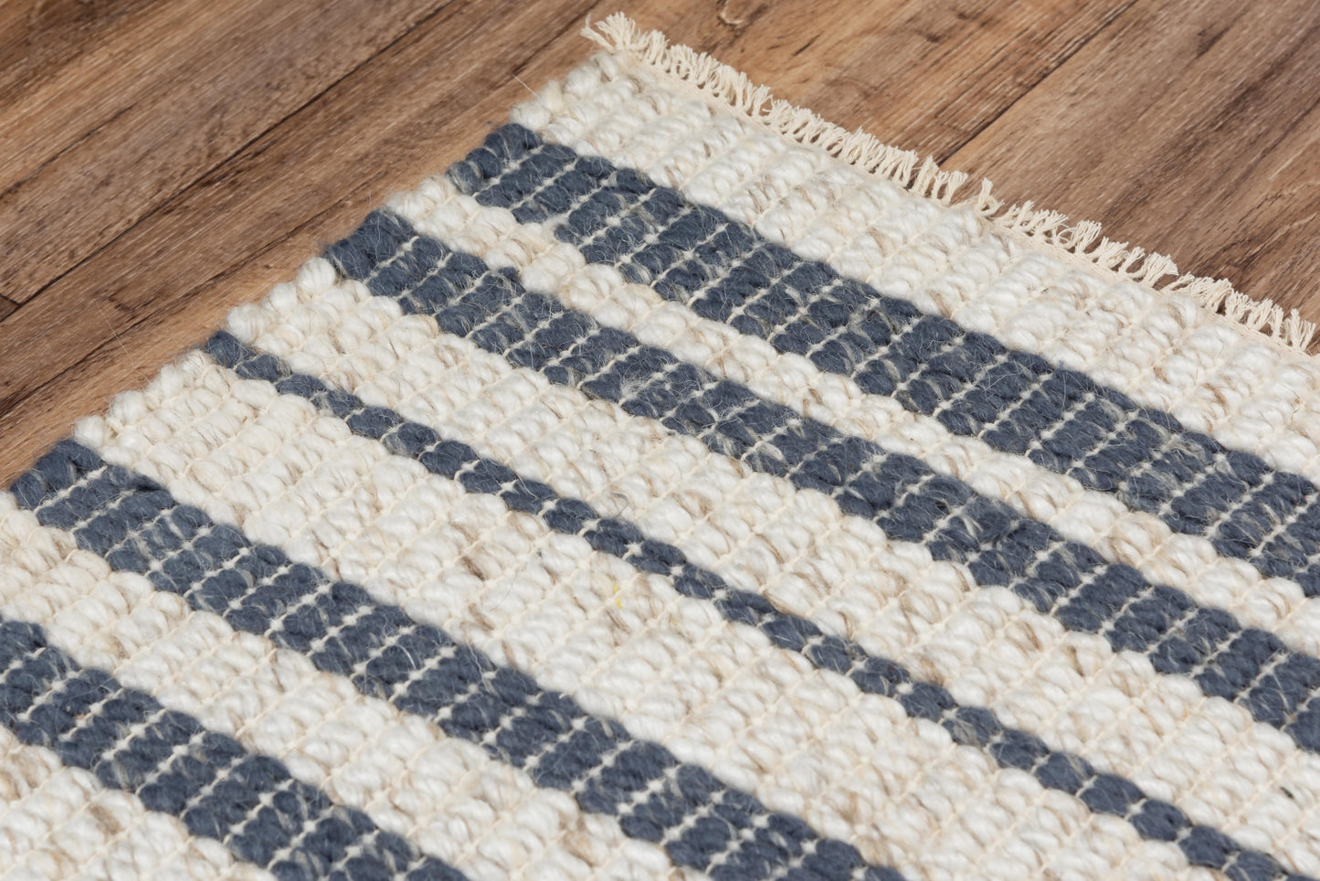 Capri CPI107 Ivory/Blue Hand Woven Rug - Rizzy