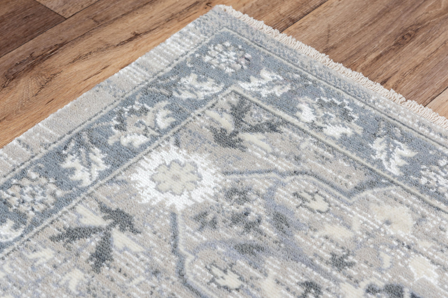 Couture CUT105 Gray Hybrid Rug - Rizzy