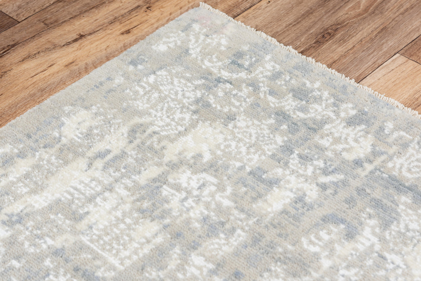 Couture CUT109 Gray/White Hybrid Rug - Rizzy