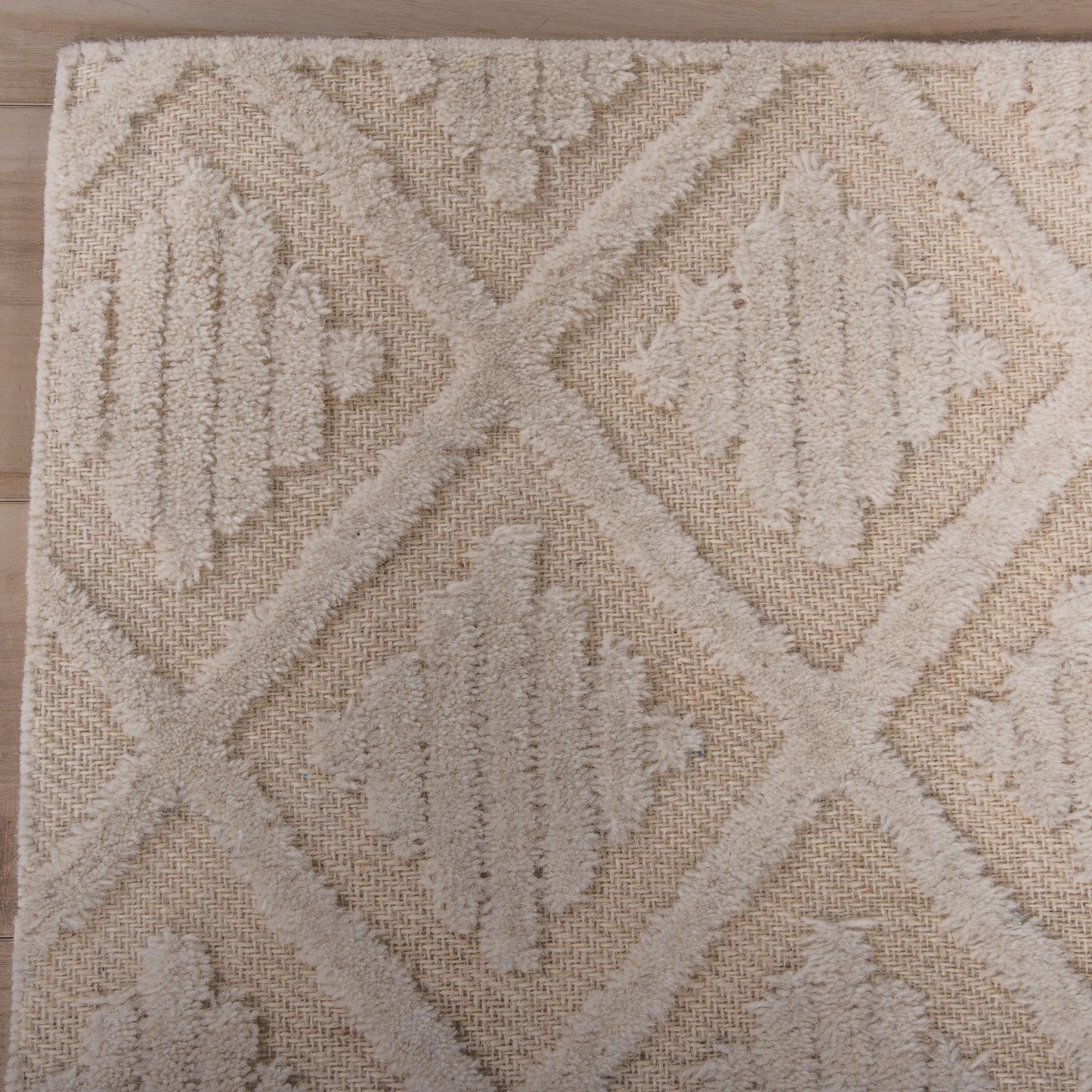 Driftwood DRI689 Ivory Hand Tufted Rug - Rizzy