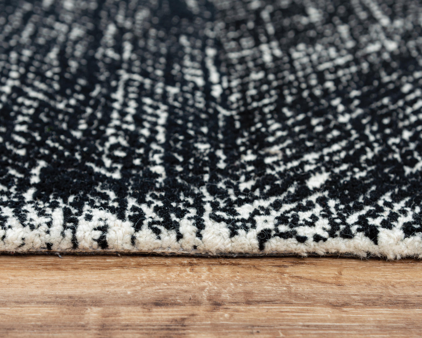 Etchings ETC101 Black Hand Tufted Rug - Rizzy