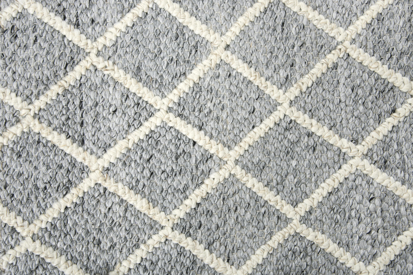 Ewe Complete me EWE106 Gray Hand Woven Rug - Rizzy