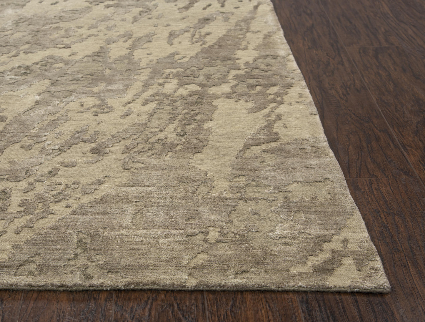 Finesse FIN102 Beige Hand Knotted Rug - Rizzy