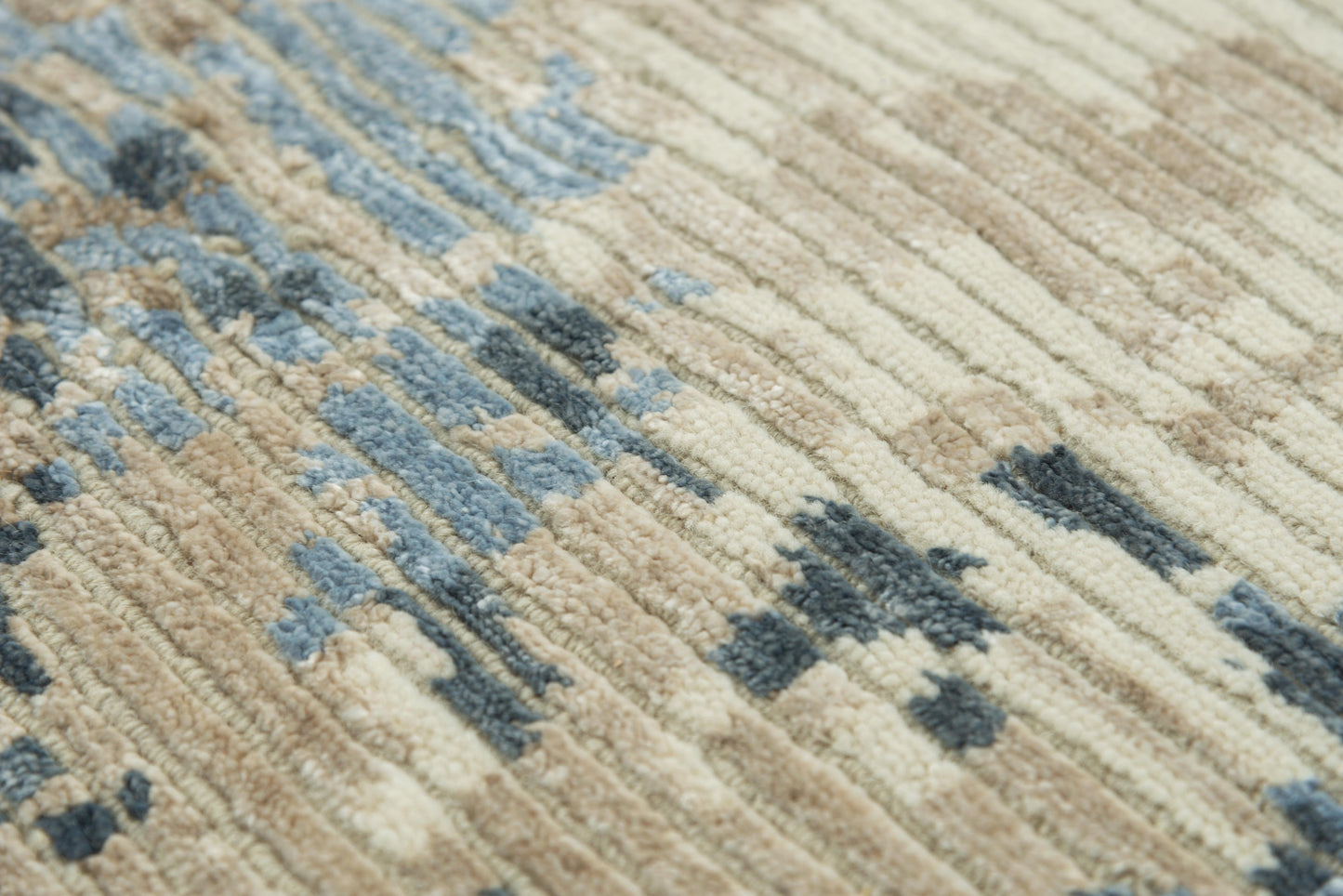 Finesse FIN113 Beige/Blue Hand Knotted Rug - Rizzy