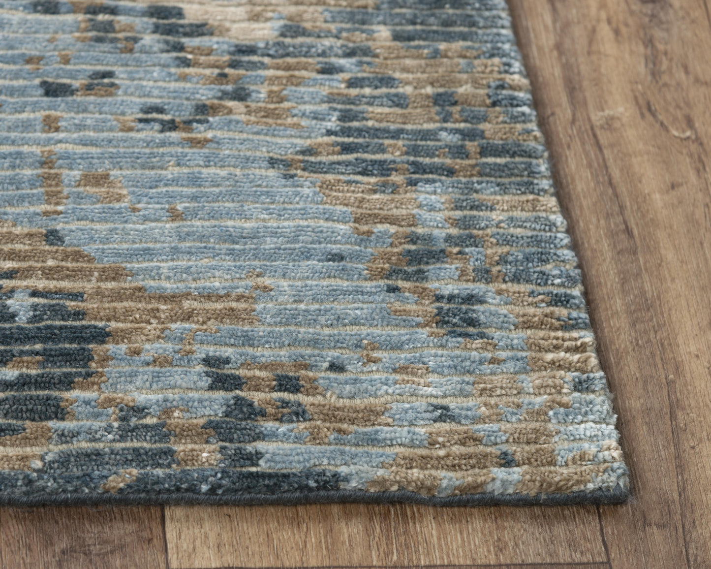 Finesse FIN113 Beige/Blue Hand Knotted Rug - Rizzy