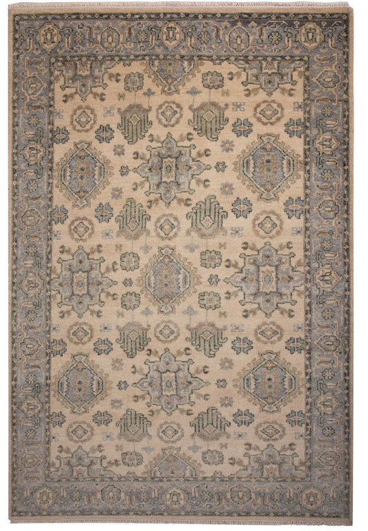 Hallmark HAL667 Beige/Gray Hand knotted Rug - Rizzy