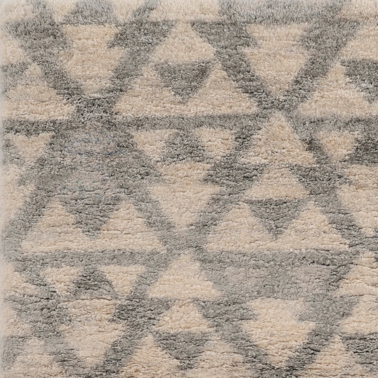 Merino 6701 Ivory/Grey Southern Machine Woven Performance Area Rug - Kas