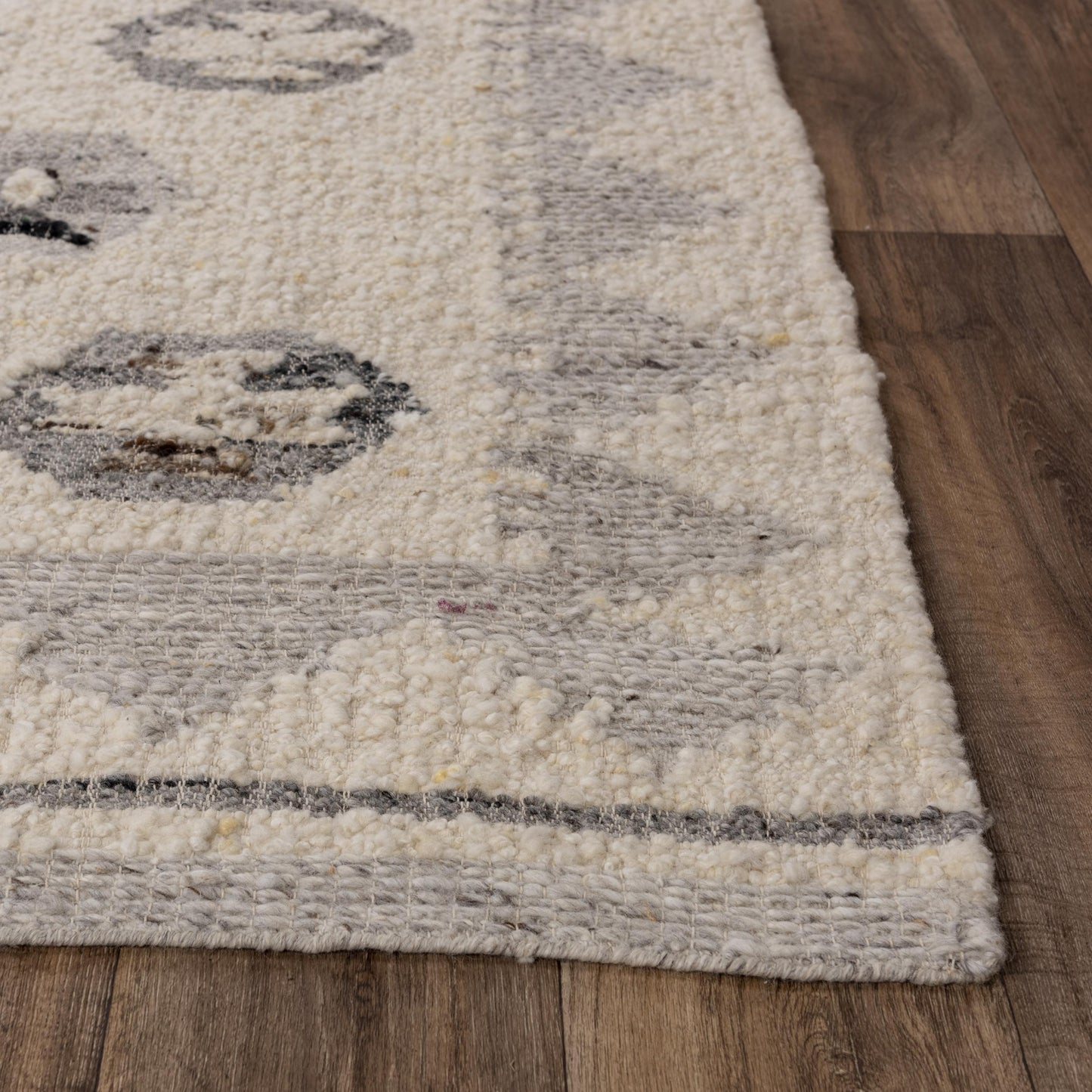 Nova NVA950 Silver/Ivory Hand Woven Rug - Rizzy