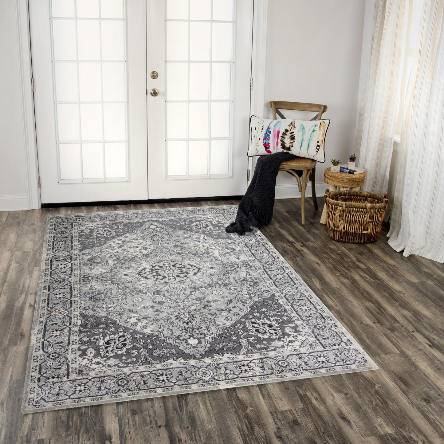 Odyssey ODY838 L. Gray Power loomed Rug - Rizzy