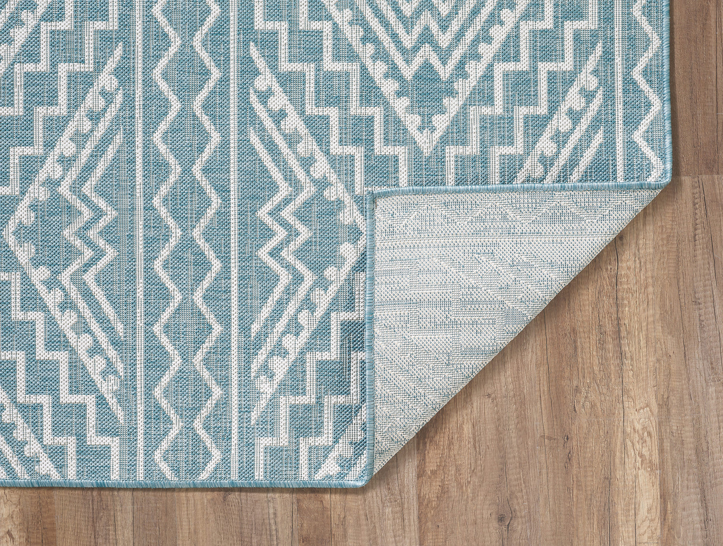 Provo 5779 Aqua Quinn Machine Woven Performance Area Rug - Kas