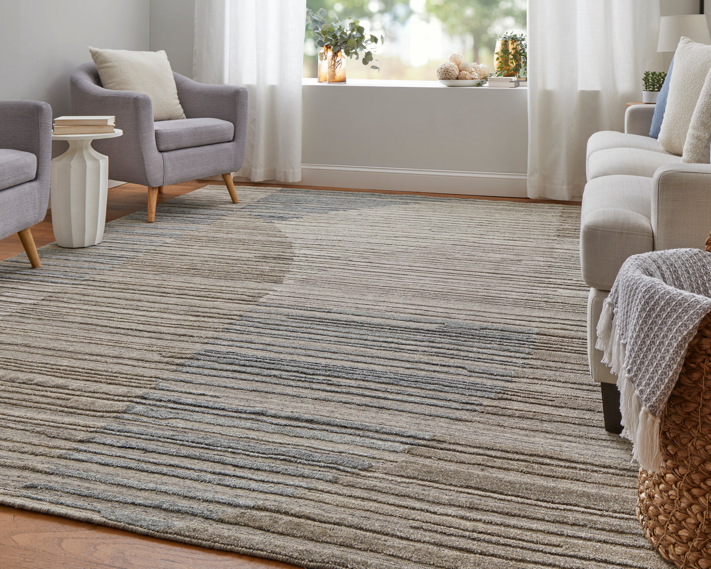 Elias Modern/Bohemian & Eclectic Brown/Blue/Tan Accent Rug