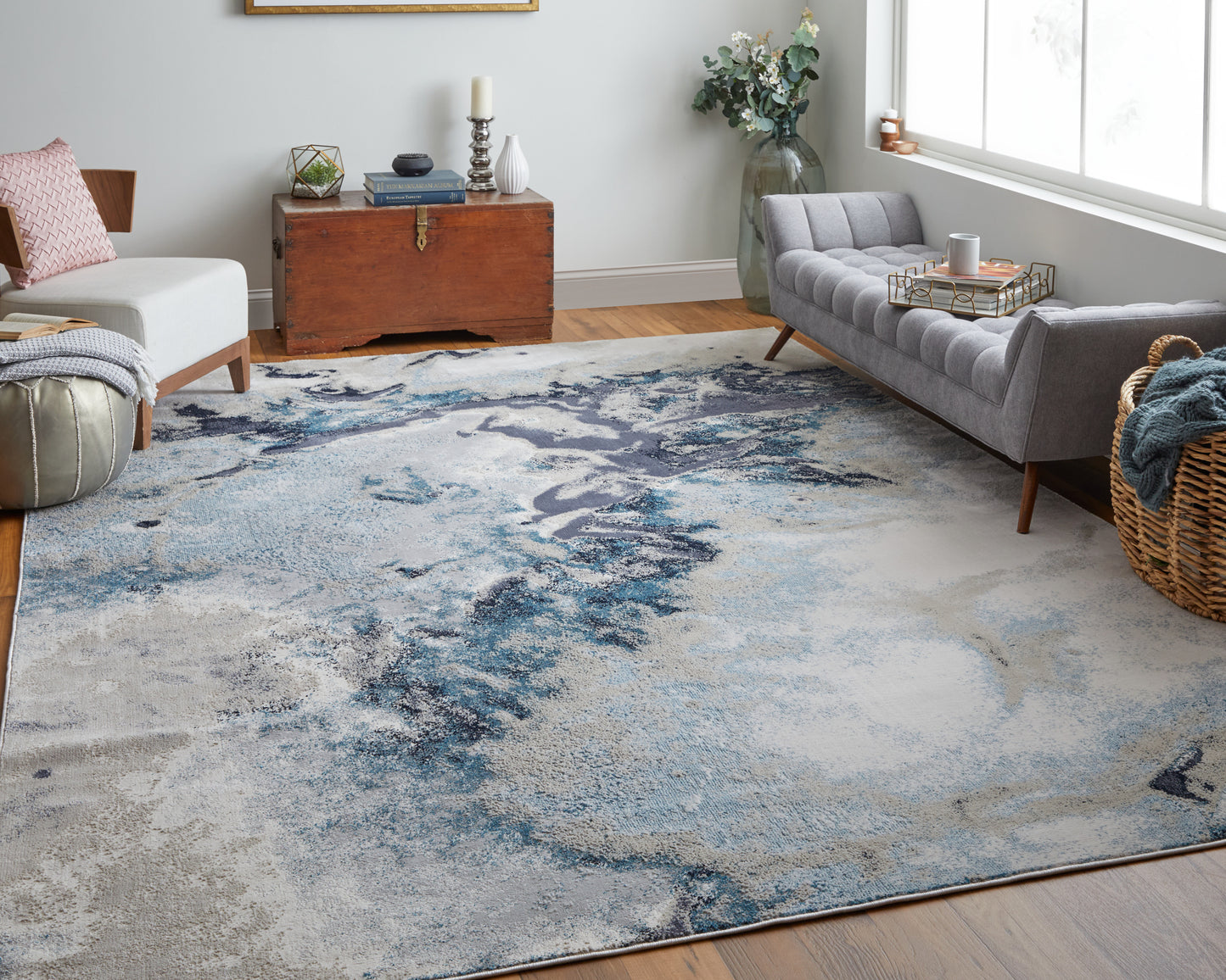 Astra Transitional/Industrial/Casual Blue/Gray/Ivory Accent Rug