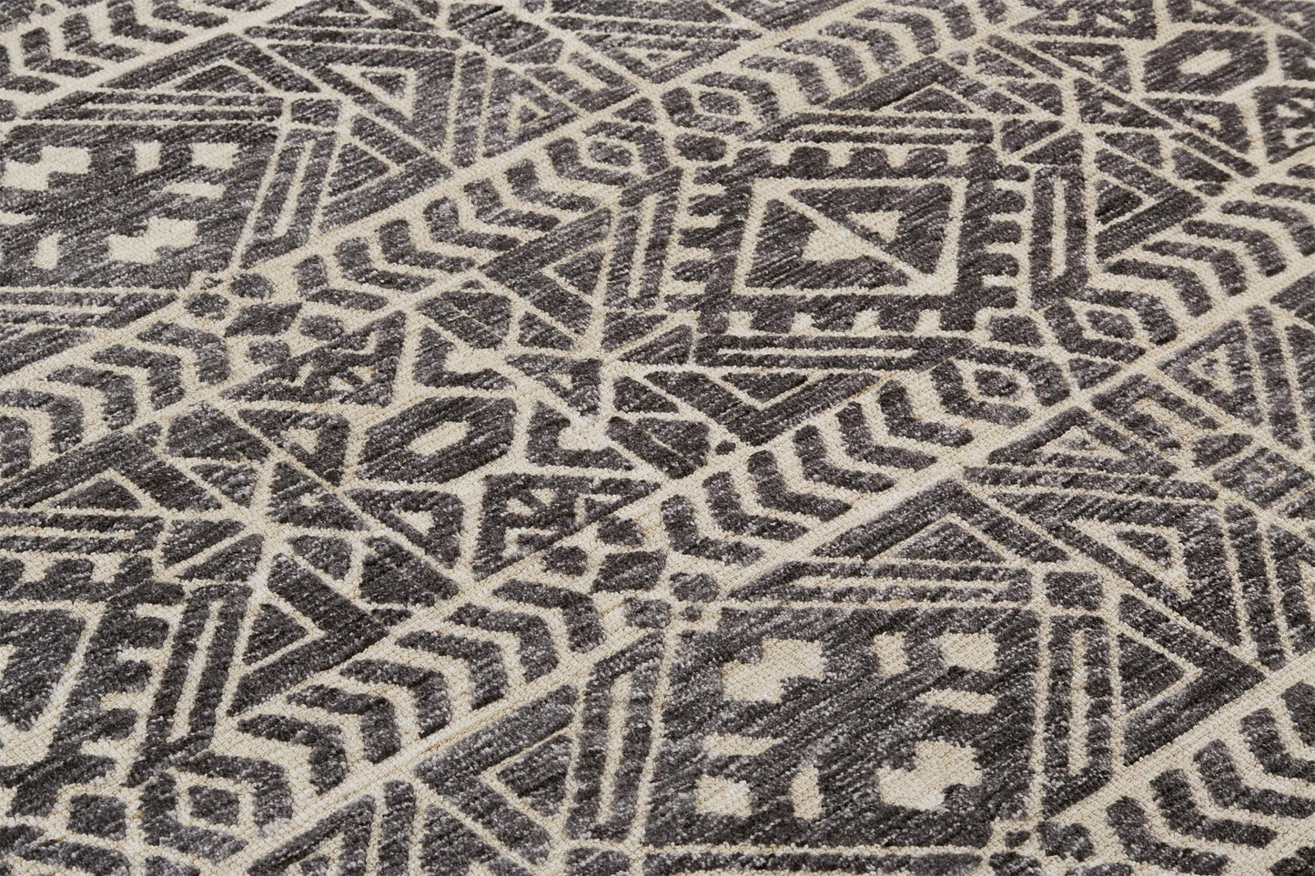 Colton Modern/Cabin & Lodge/Global Gray/Black/Ivory Area Rug