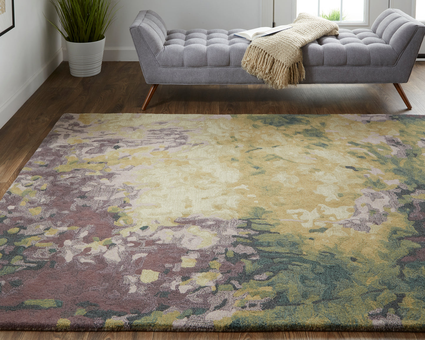 Amira Transitional/Industrial/Casual Gold/Purple/Green Accent Rug