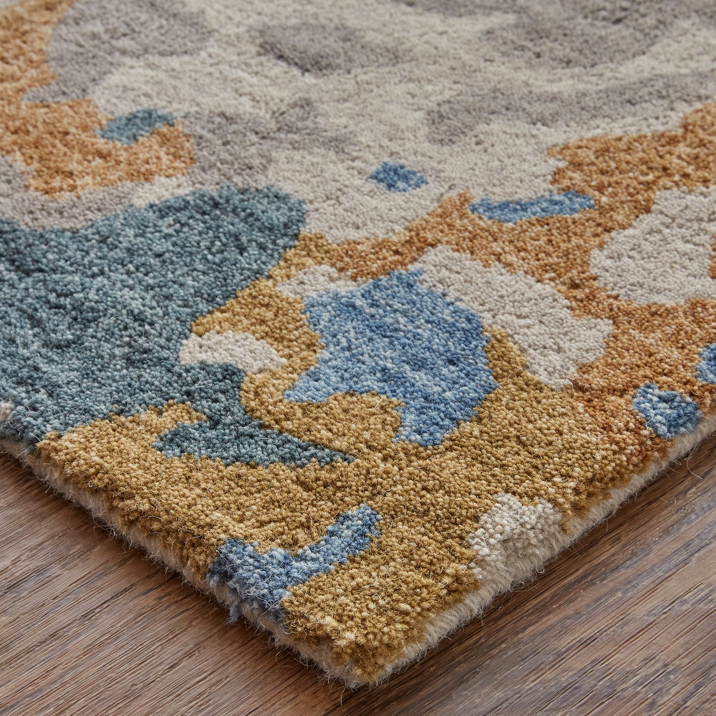 Everley Modern/Casual Gray/Blue/Gold Accent Rug