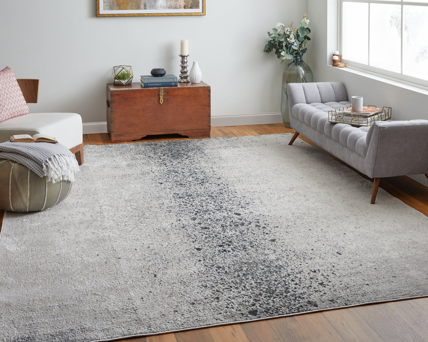 Astra Transitional/Industrial/Casual Ivory/Gray/Black Area Rug