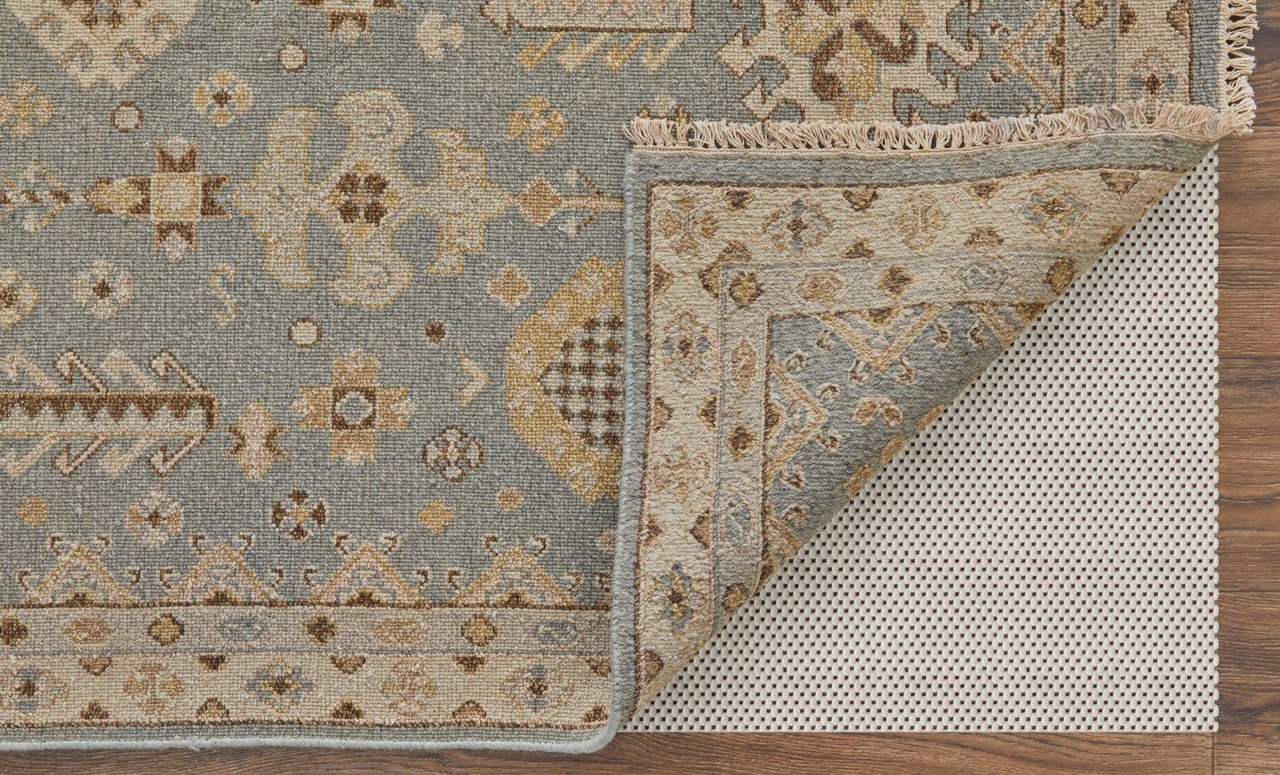 Corbitt Traditional/Classic Blue/Gray/Ivory Area Rug