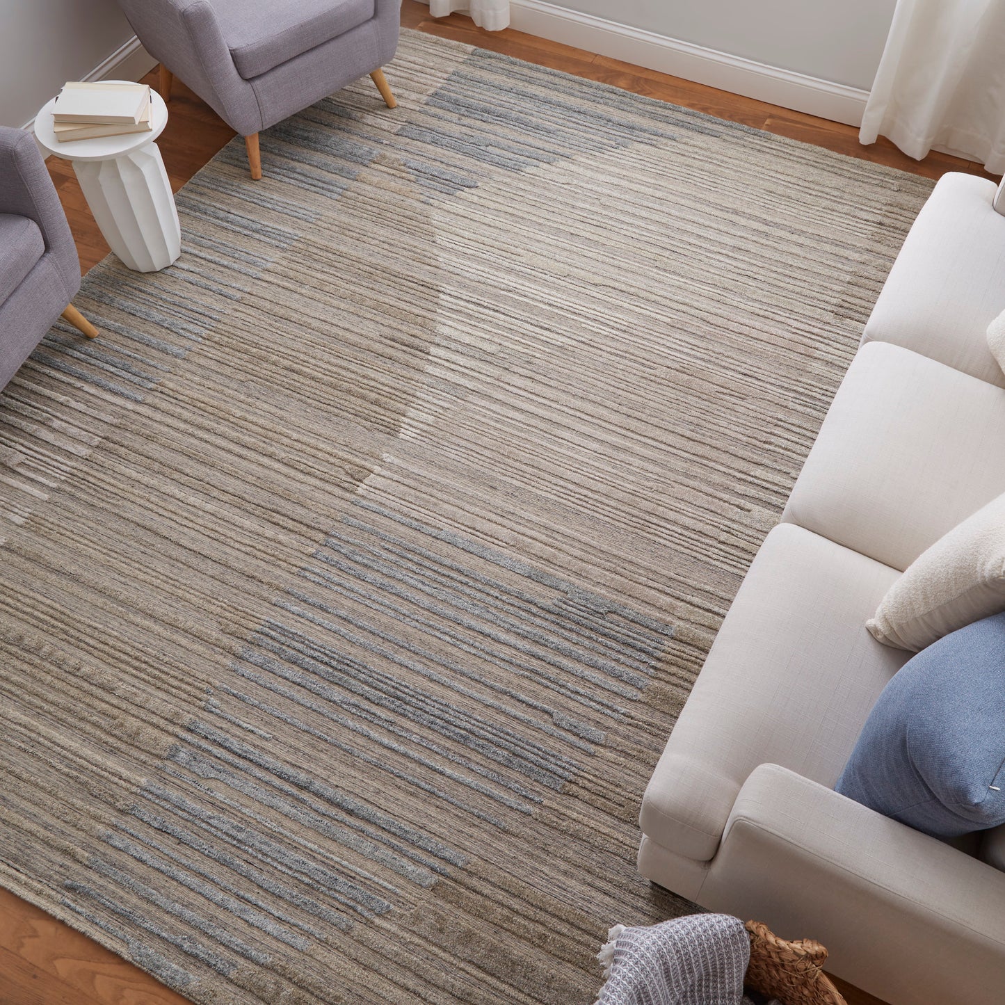 Elias Modern/Bohemian & Eclectic Brown/Blue/Tan Accent Rug