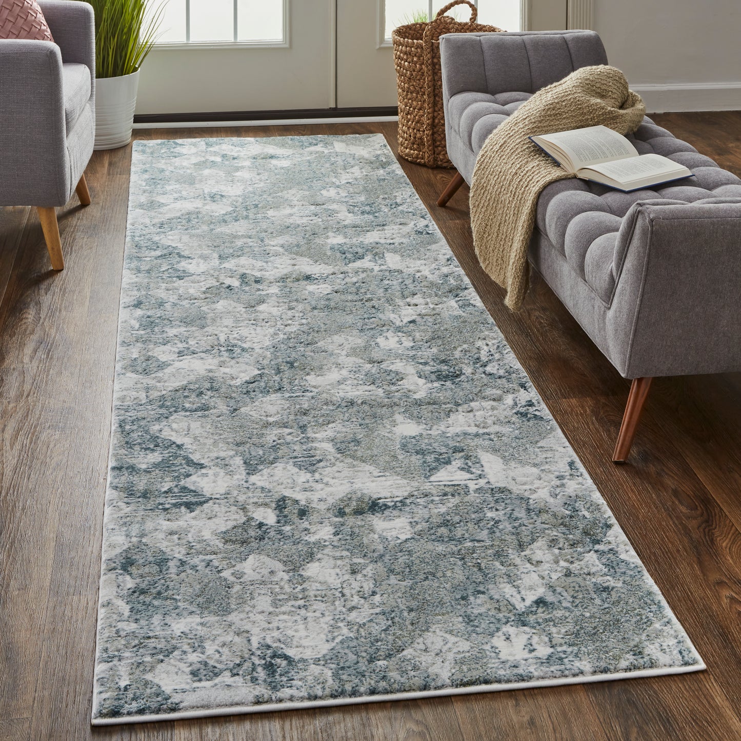 Atwell Transitional/Casual/Rustic Green/Ivory Runner