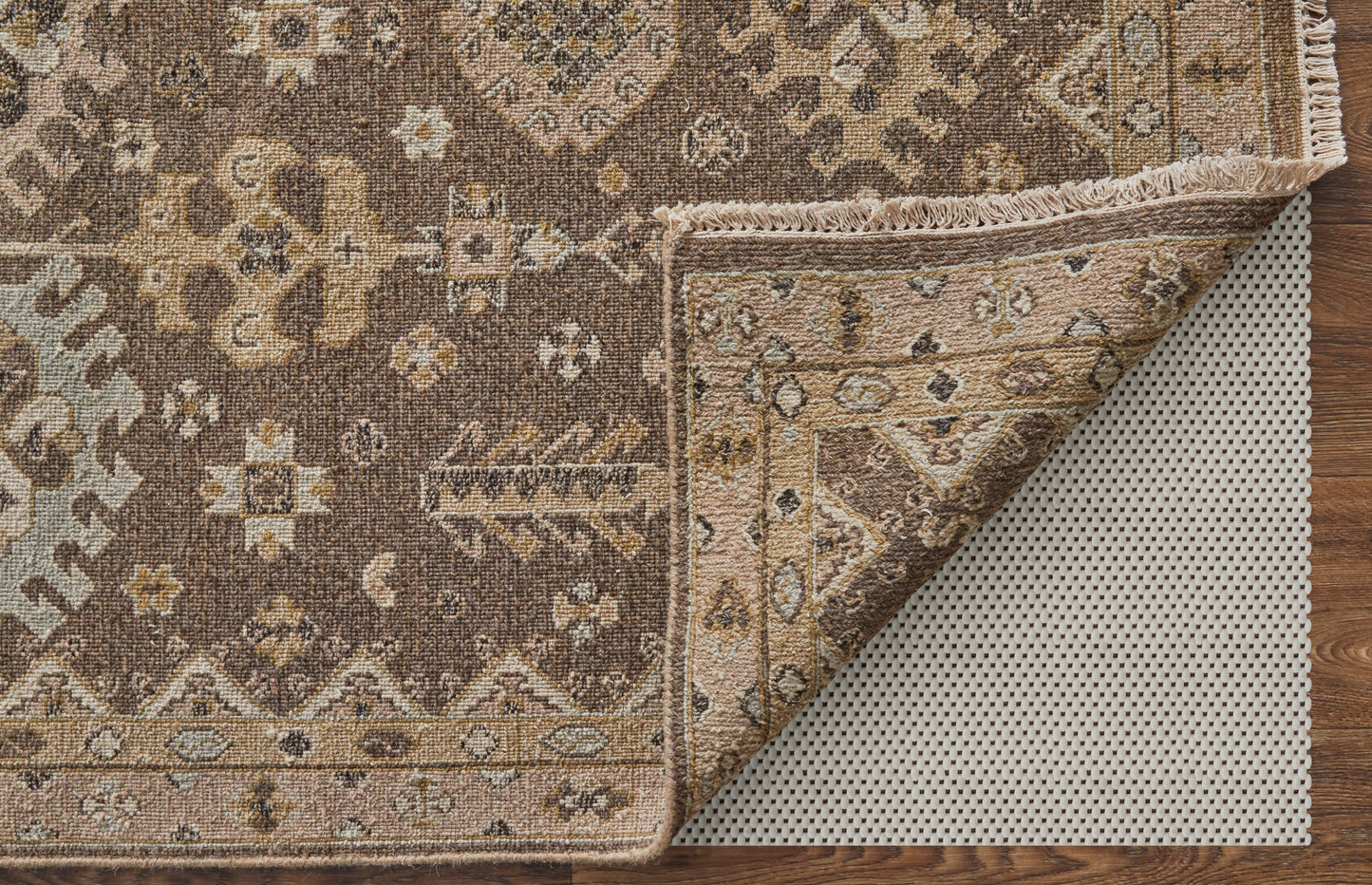 Corbitt Traditional/Classic Brown/Ivory Accent Rug