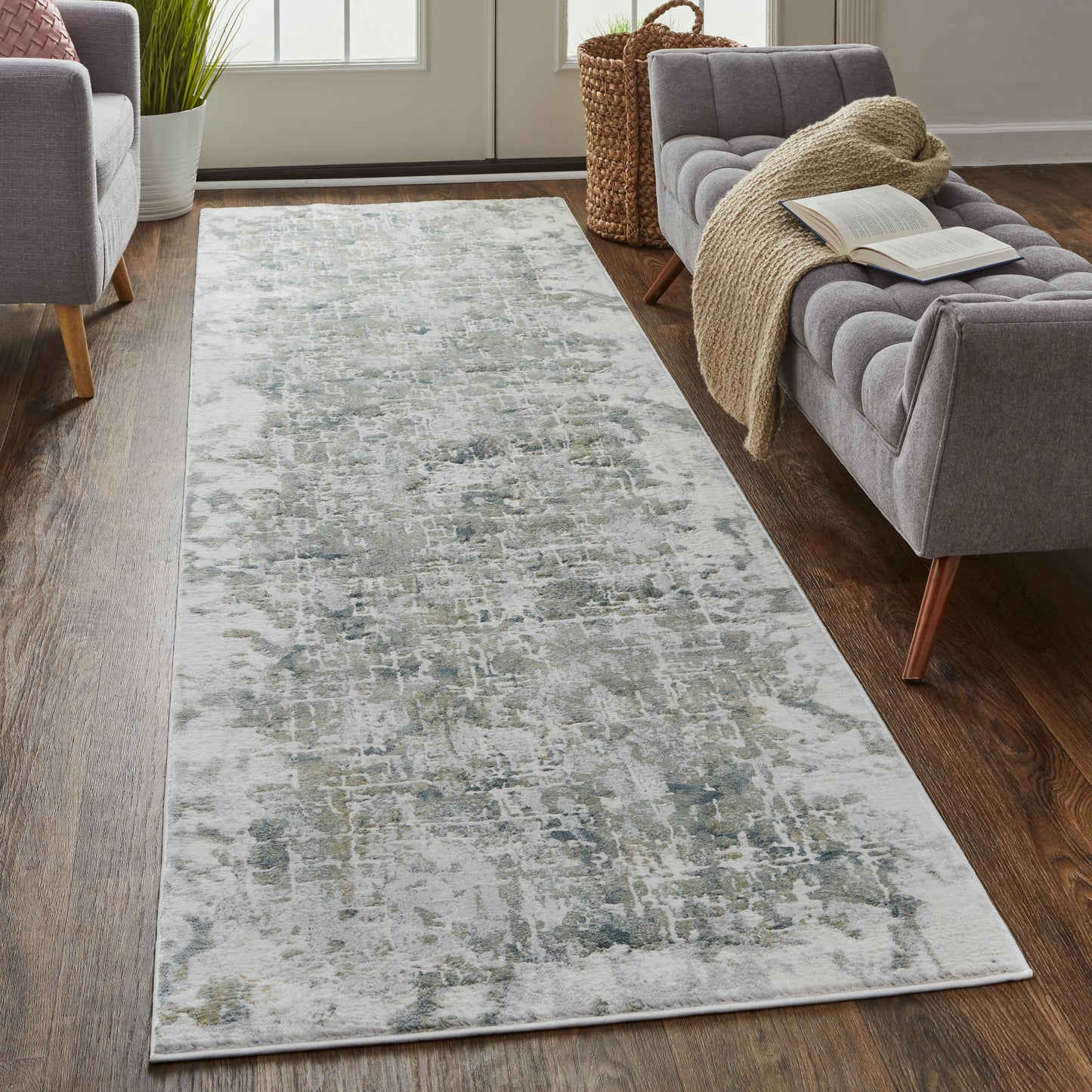 Atwell Transitional/Industrial/Casual Green/Gray/Ivory Runner