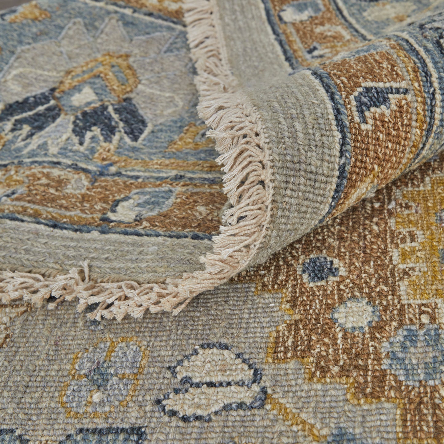 Corbitt Traditional/Classic Blue/Brown/Gray Accent Rug