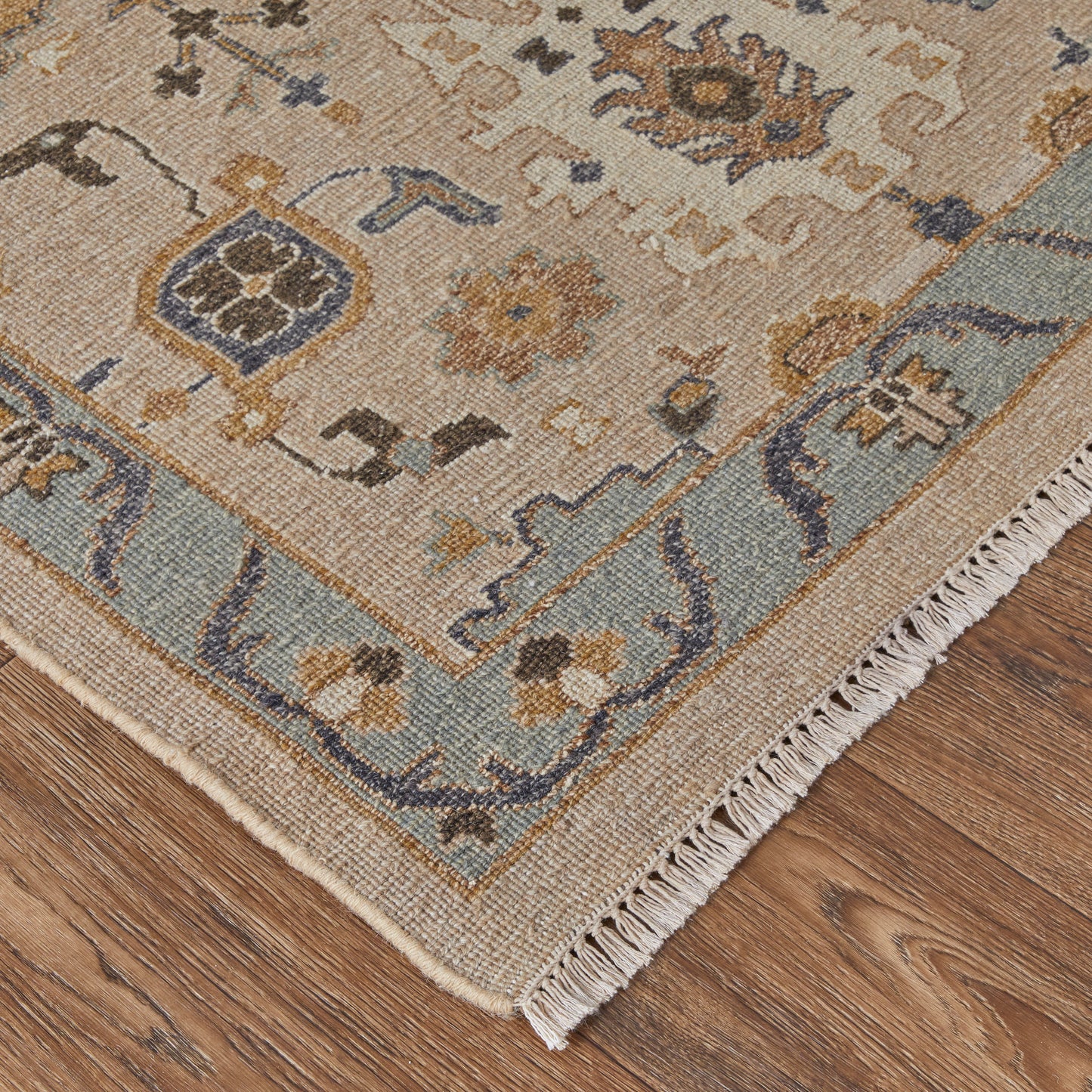 Corbitt Traditional/Classic Tan/Blue/Gold Accent Rug