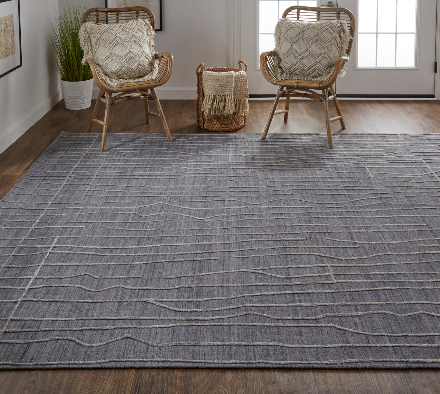 Haverhill Transitional/Casual Gray/Silver Accent Rug  Feizy Rugs Small Parcel,Feizy Rugs,Haverhill,Gray/Silver,2' x 3',Accent Rug,Viscose/Wool,Transitional/Casual,India