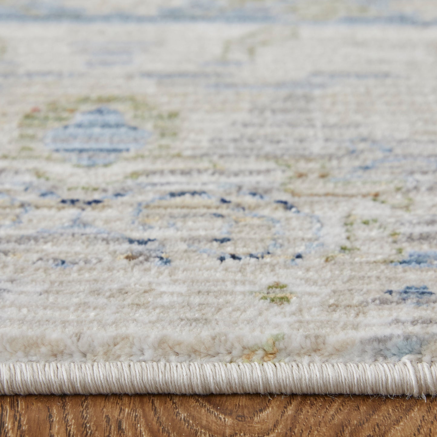 Melrose Transitional/Bohemian & Eclectic/Vintage Ivory/Green/Blue Accent Rug  Feizy Rugs Small Parcel,Feizy Rugs,Melrose,Ivory/Green/Blue,2' x 3',Accent Rug,Polypropylene/Polyester/Viscose,Transitional/Bohemian & Eclectic/Vintage,Turkey