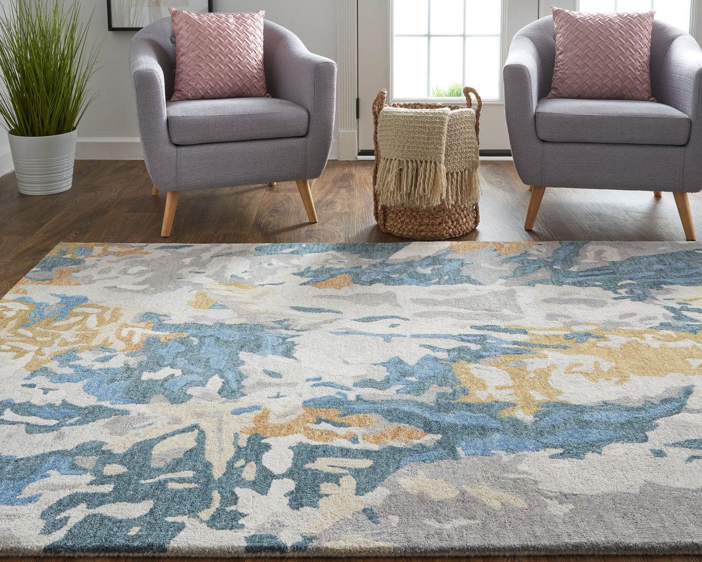 Everley Modern/Casual Gray/Blue/Gold Accent Rug