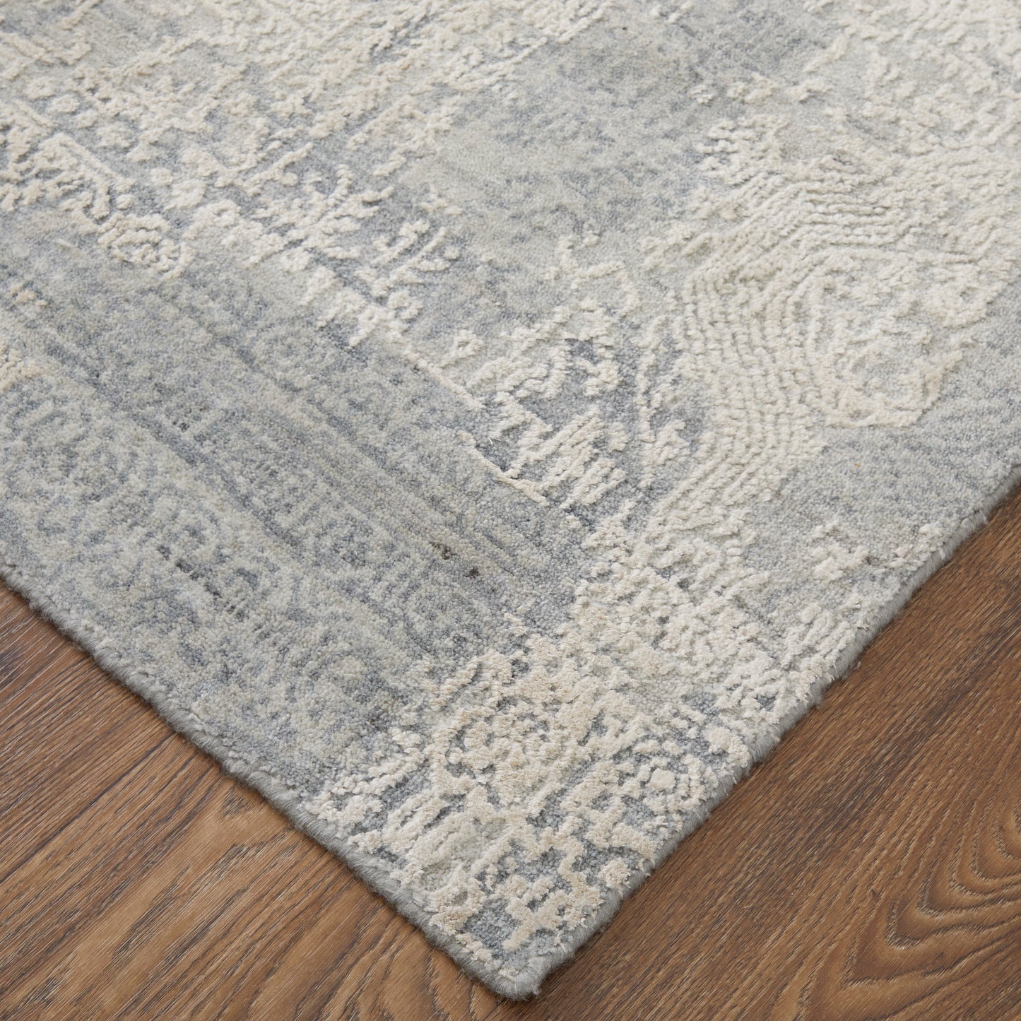 Eastfield Modern/Casual Silver/Gray Accent Rug