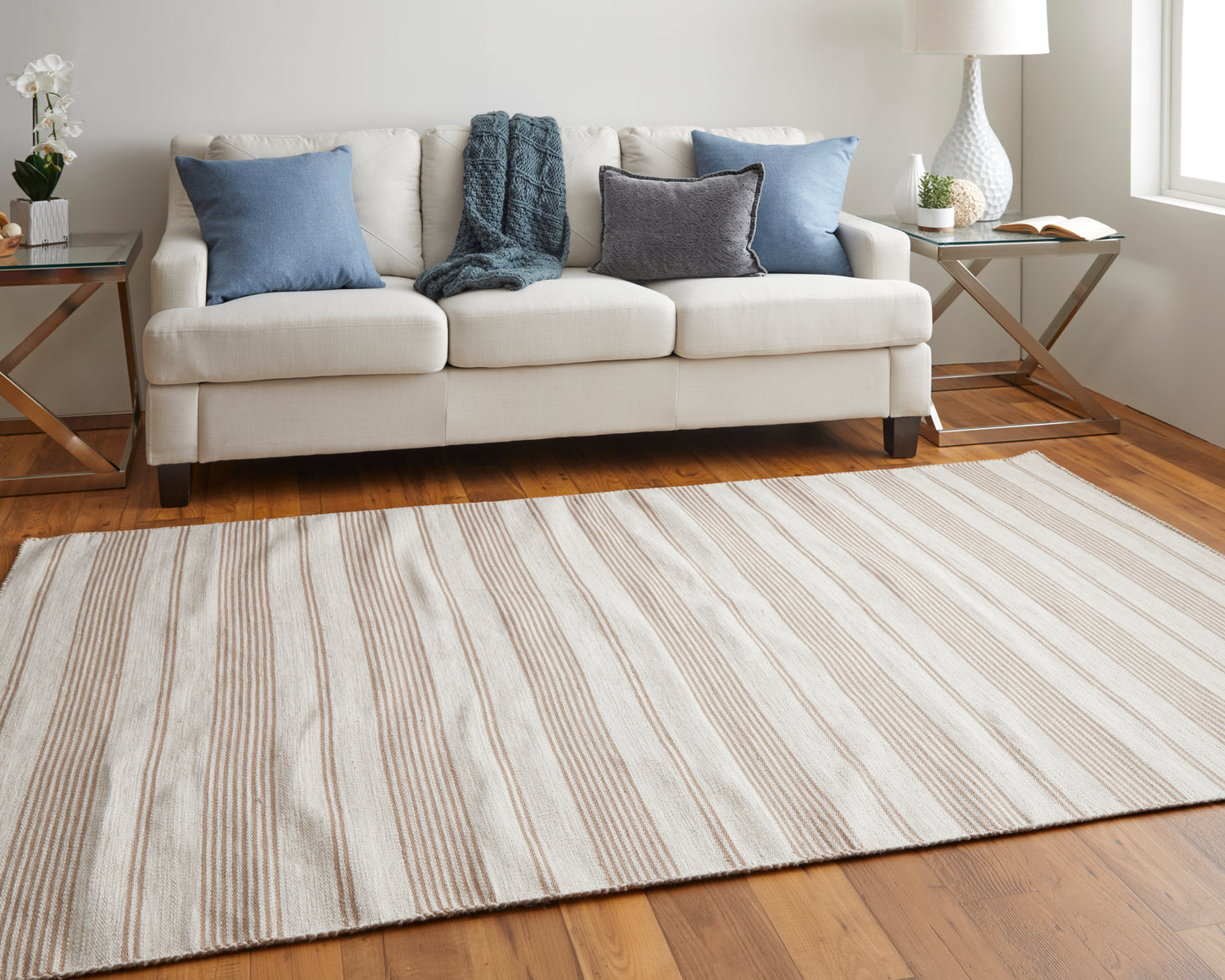 Duprine Transitional/Casual/Nautical & Coastal Ivory/Taupe Accent Rug