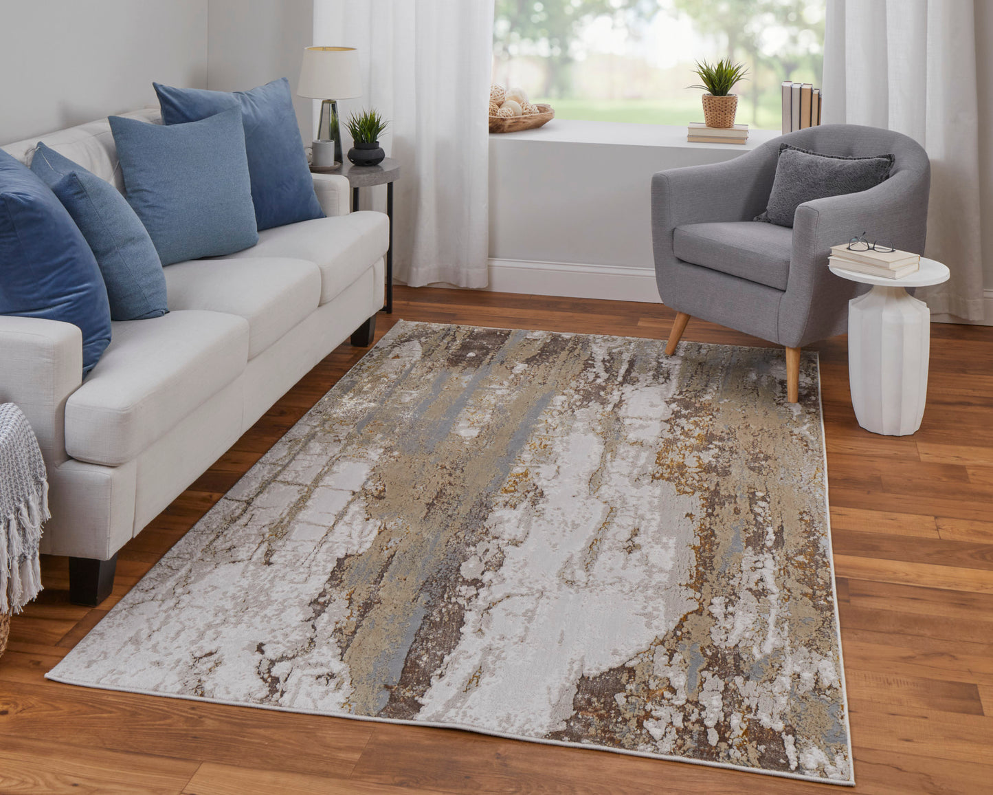 Aura Modern/Casual/Industrial Ivory/Gold/Brown Accent Rug