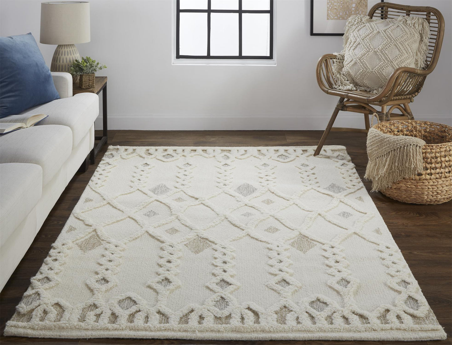 Anica Transitional/Scandinavian/Farmhouse Ivory/Tan/Silver Area Rug