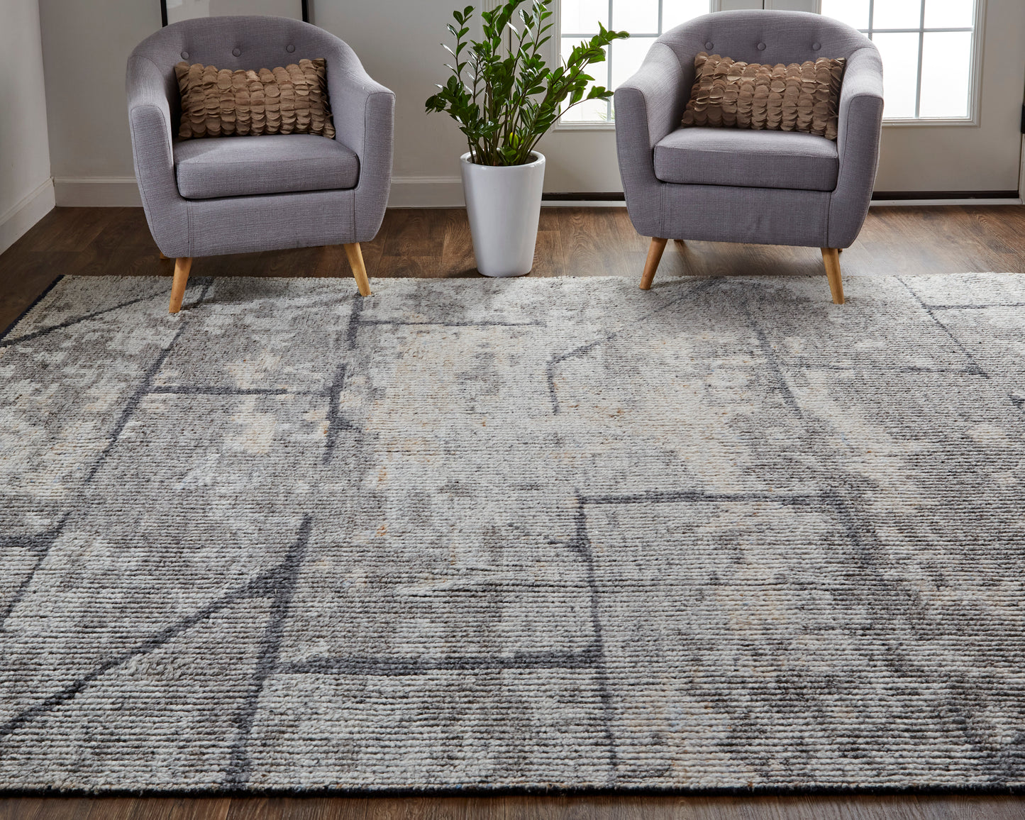 Alford Modern/Industrial Gray/Silver Accent Rug