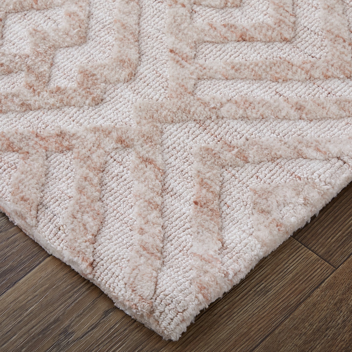 Colton Modern/Farmhouse Pink/Ivory Accent Rug