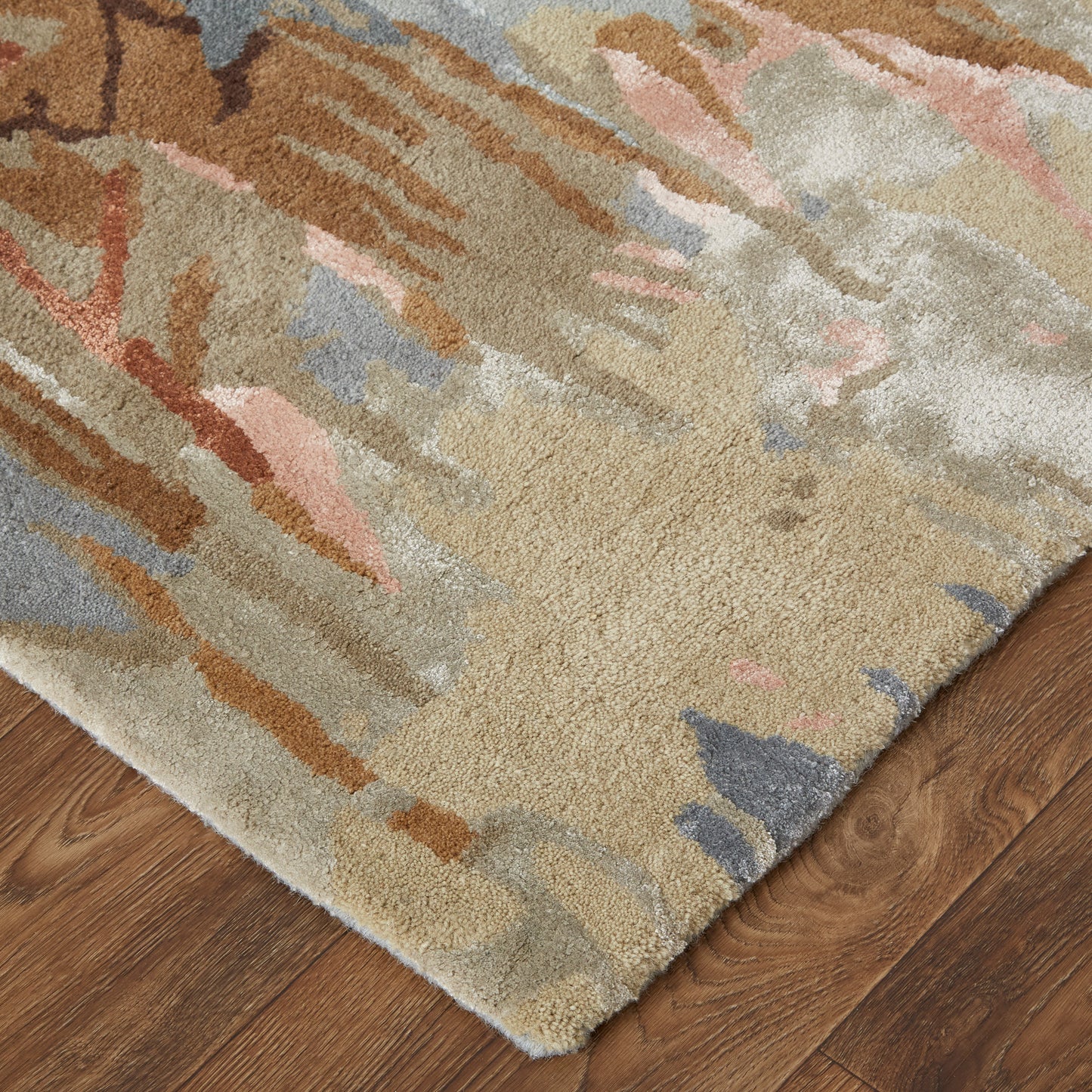 Dafney Transitional/Casual Tan/Gray/Green Area Rug