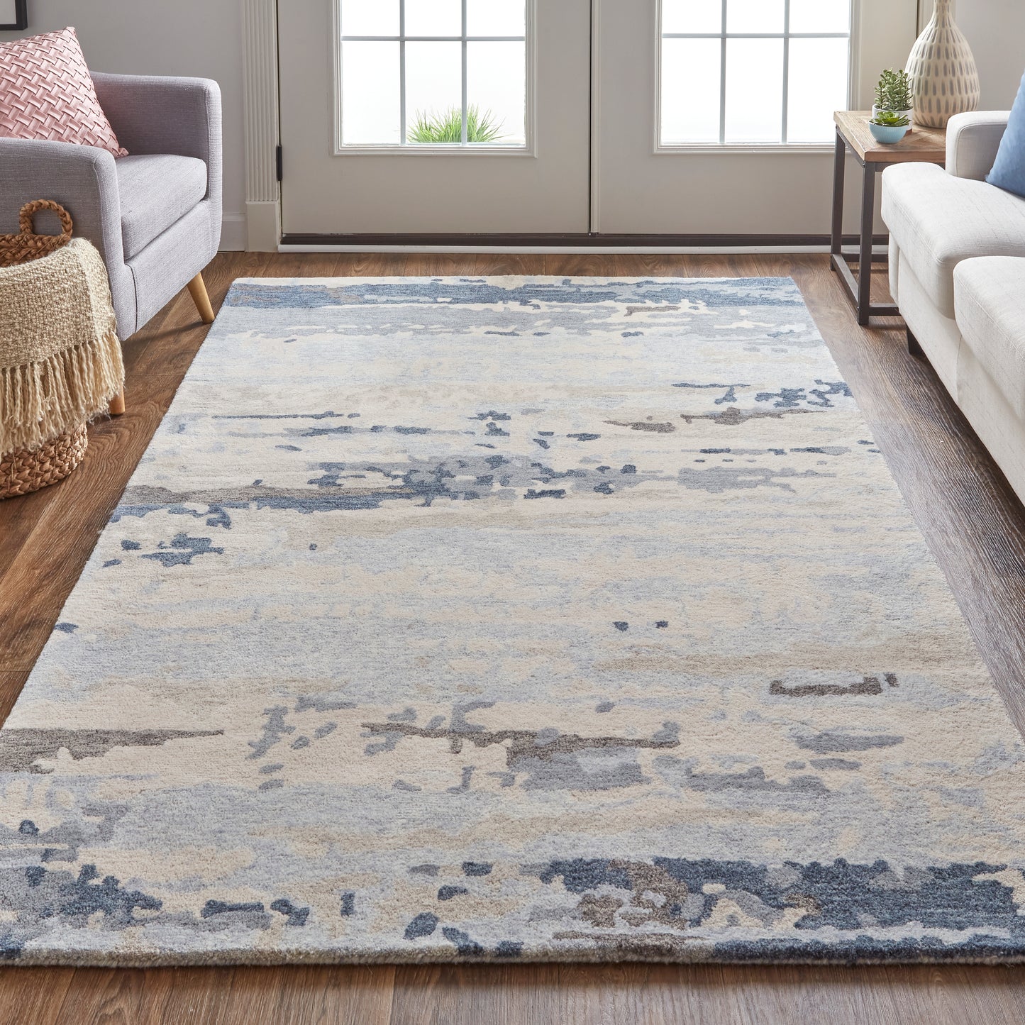 Everley Modern/Casual Blue/Gray/Ivory Accent Rug