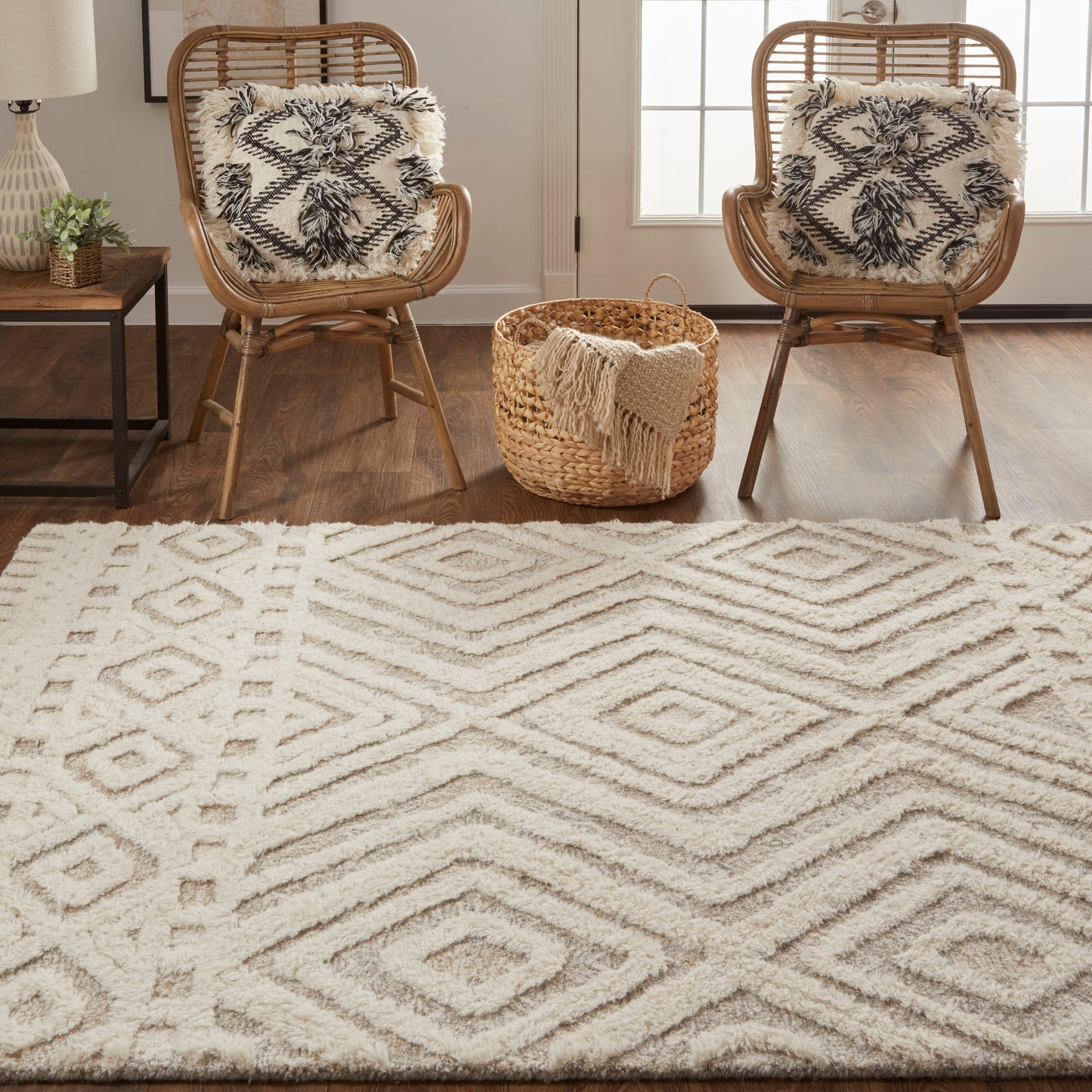 Anica Transitional/Farmhouse/Scandinavian Ivory/Tan Accent Rug