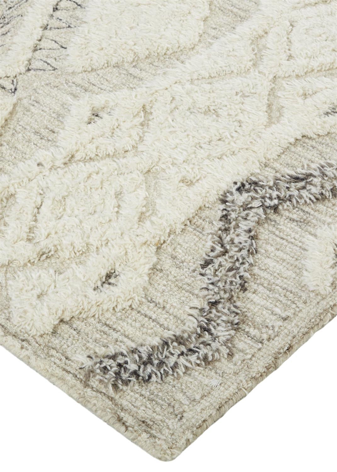 Anica Transitional/Natural/Bohemian & Eclectic Ivory/Taupe/Gray Accent Rug