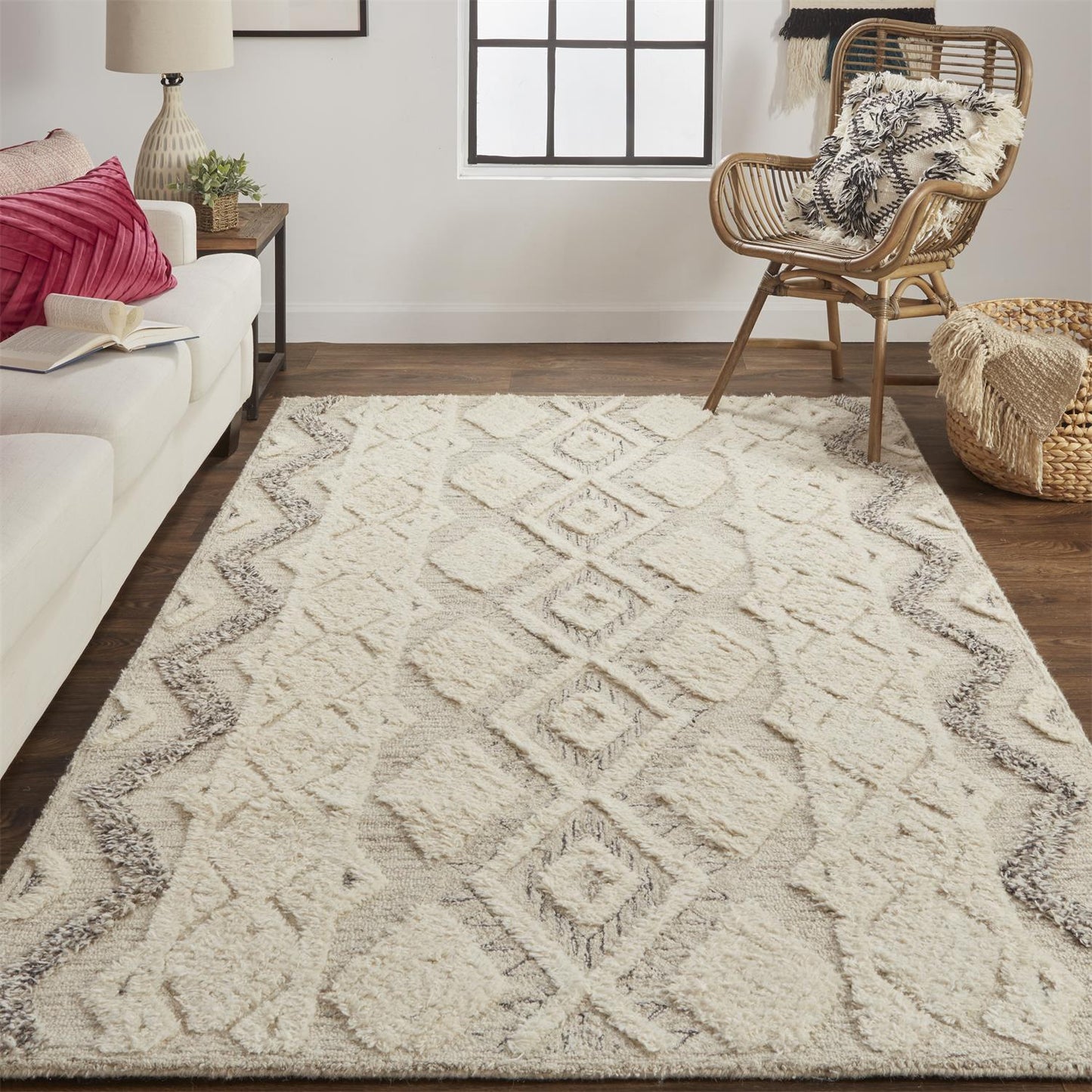 Anica Transitional/Natural/Bohemian & Eclectic Ivory/Taupe/Gray Accent Rug