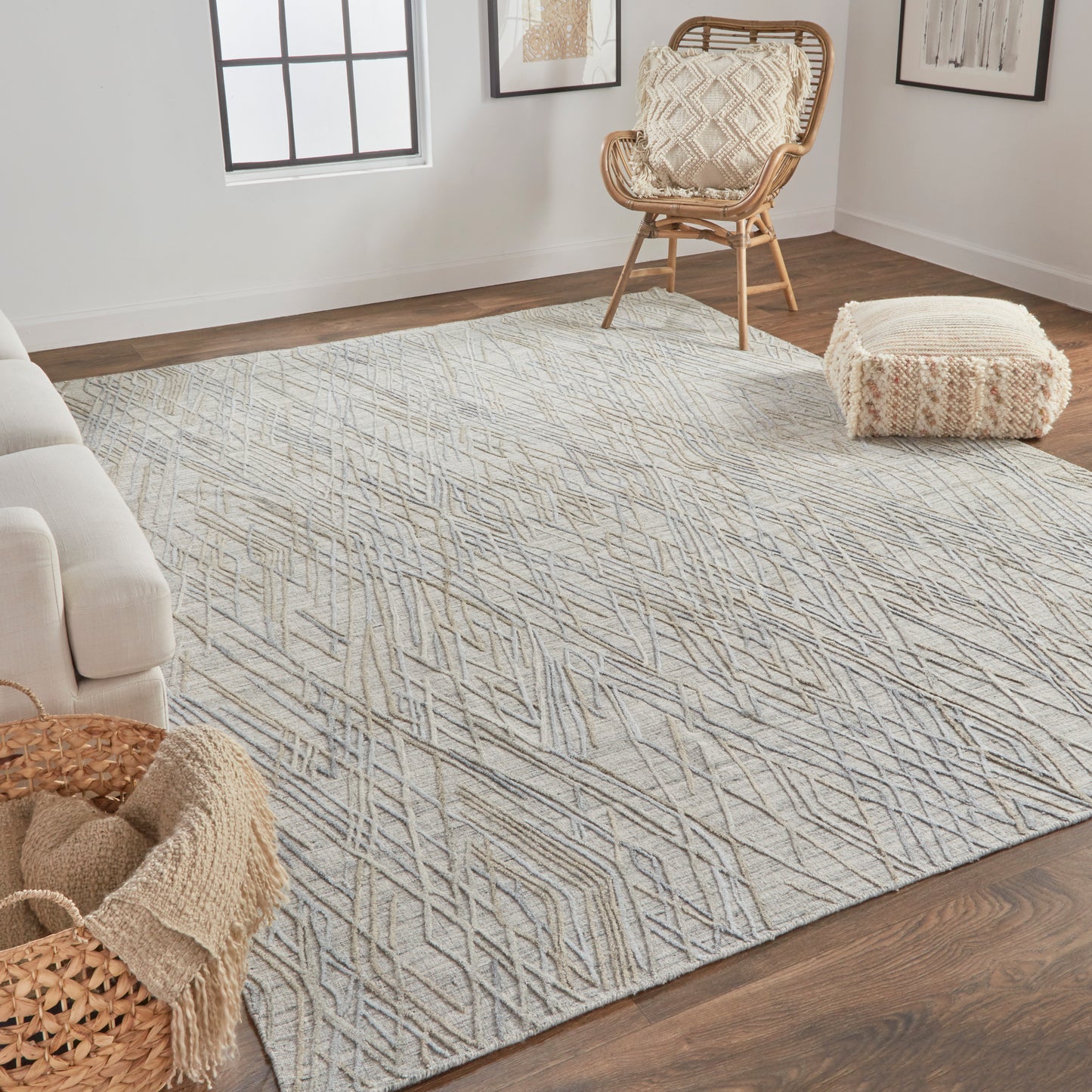 Elias Modern/Casual Gray/Blue Accent Rug