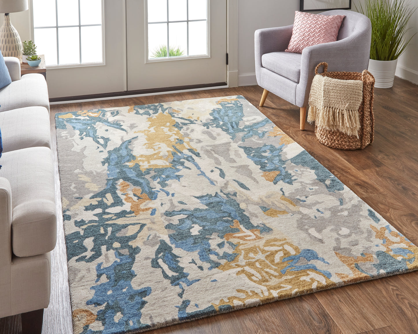 Everley Modern/Casual Gray/Blue/Gold Accent Rug